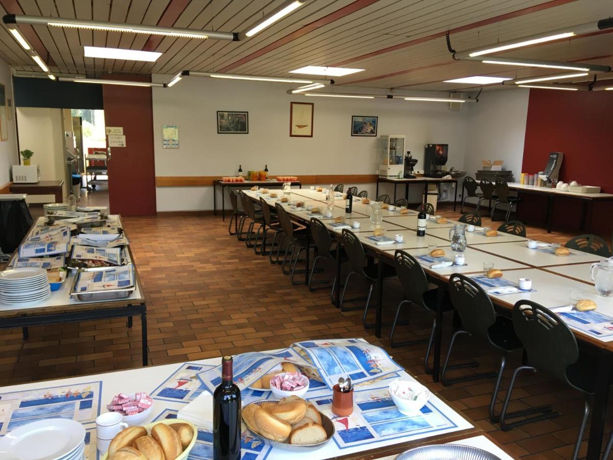 Auberge De Jeunesse Hi Lorient Kültér fotó